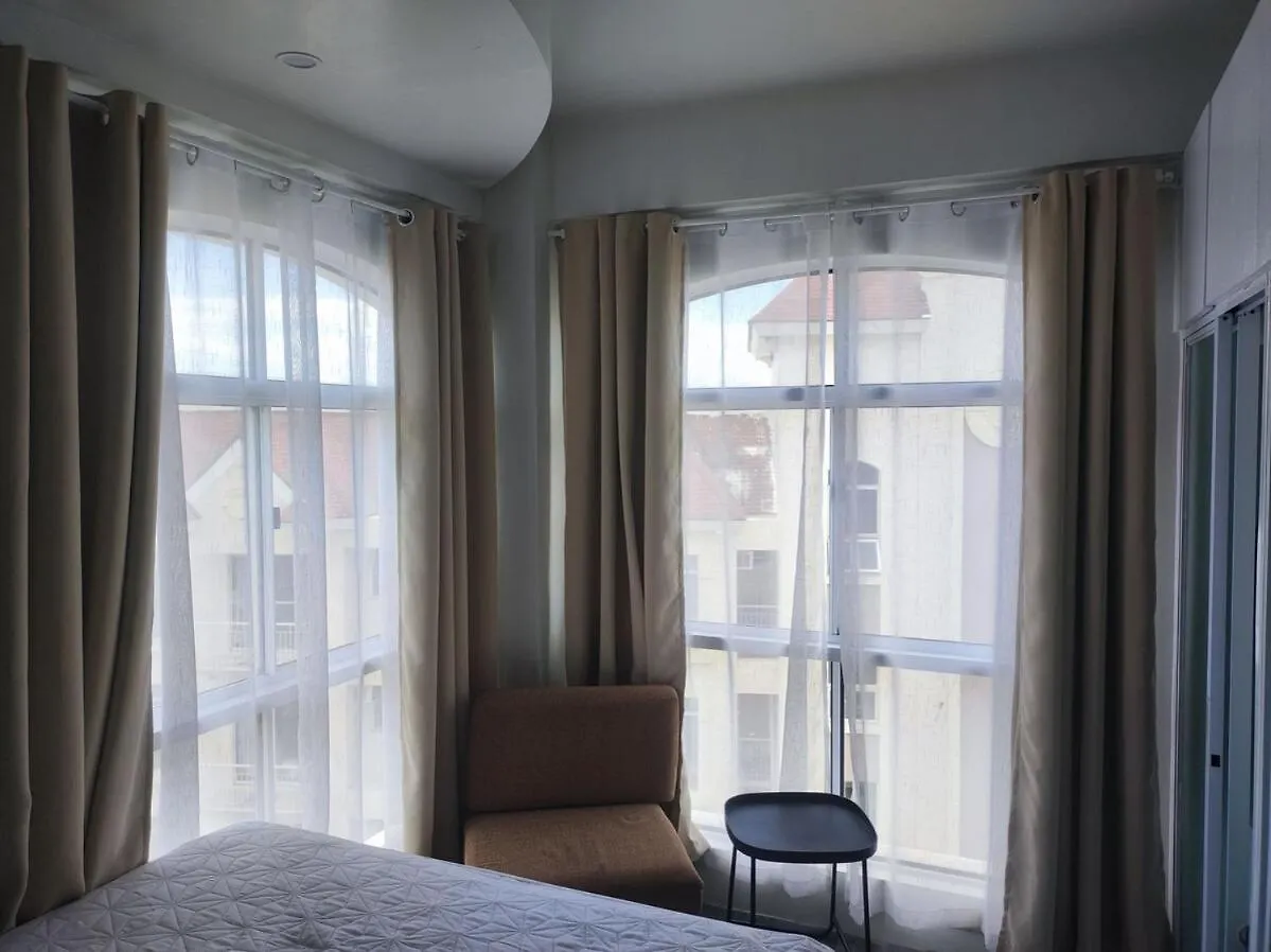 Apartment Two Bedroom - Presidio Lakefront Manila