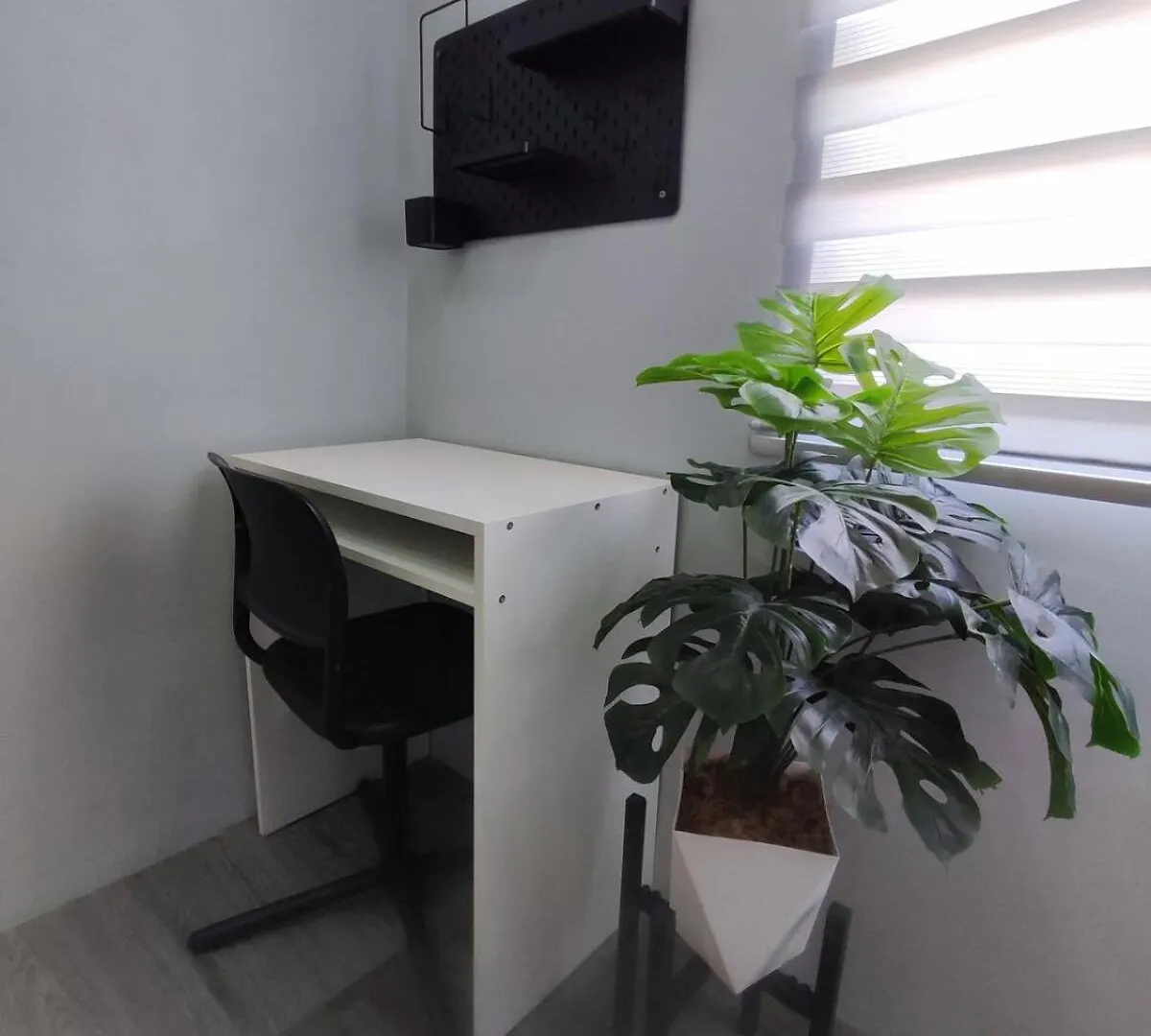 Two Bedroom - Presidio Lakefront Manila Apartment